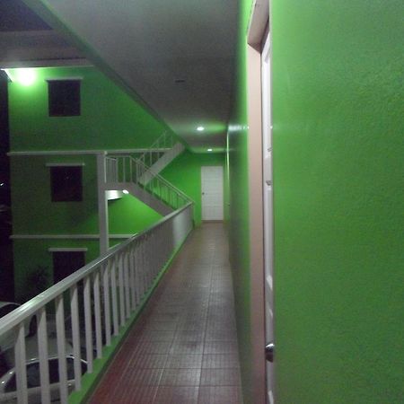 Pranee Mansion Airport Apartman Banbohan Kültér fotó
