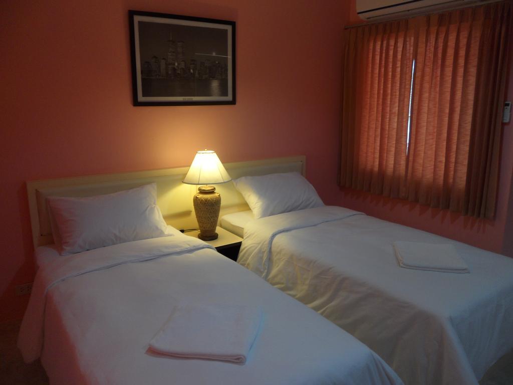 Pranee Mansion Airport Apartman Banbohan Szoba fotó