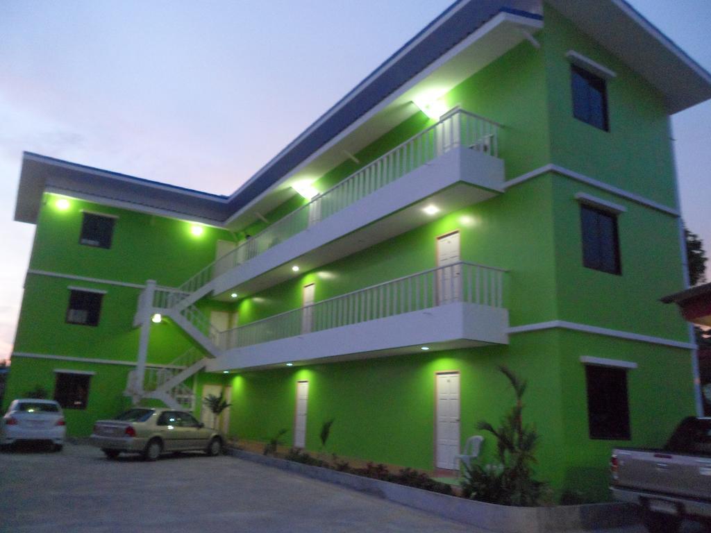 Pranee Mansion Airport Apartman Banbohan Kültér fotó